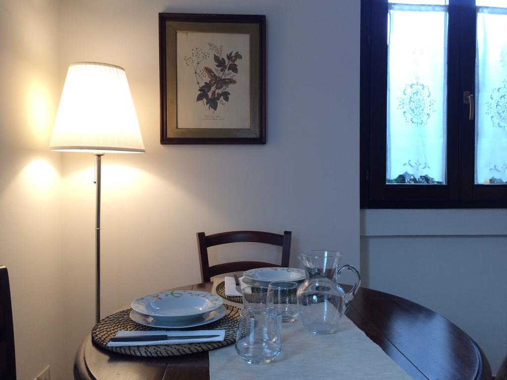 Mecenate 69 Suite Arezzo Szoba fotó